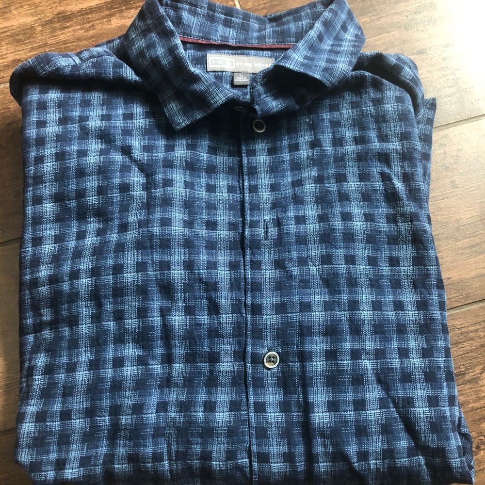 VGUC Men’s blue plaid dress shirt